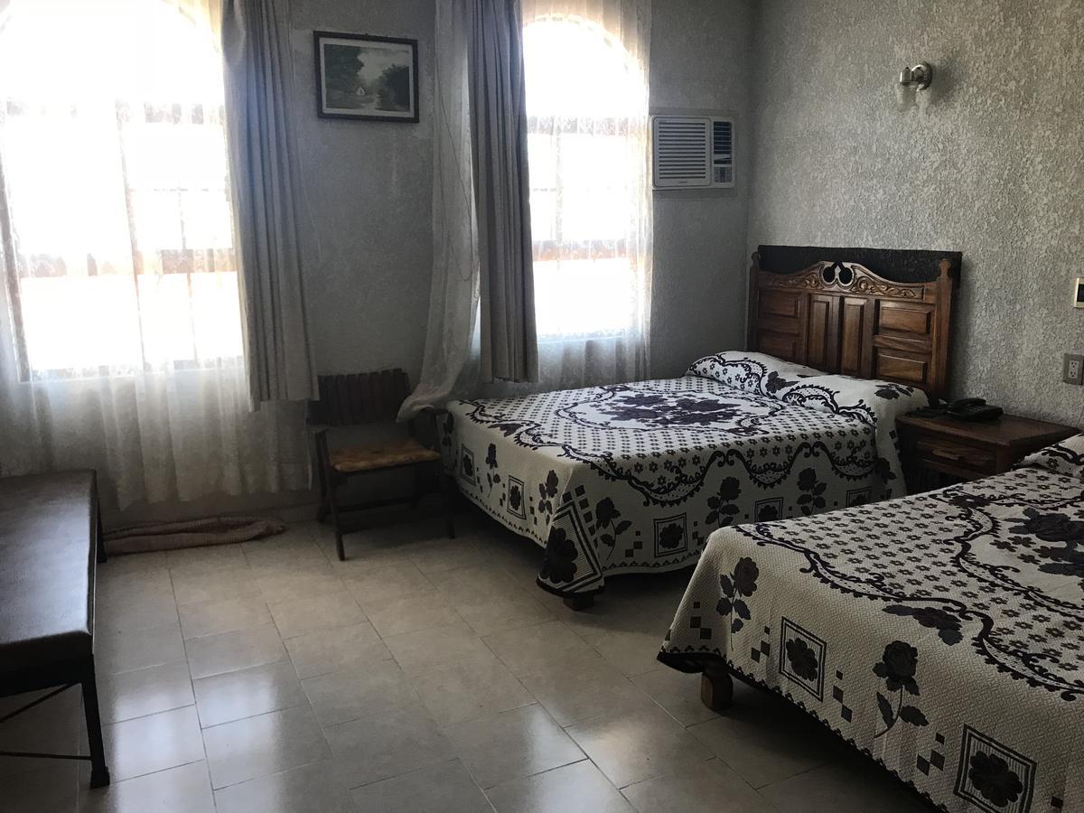 Hotel Tonala Εξωτερικό φωτογραφία